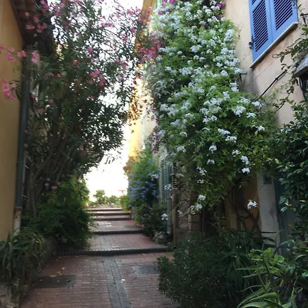 Studio Rue Du Bas Castelet Antibes